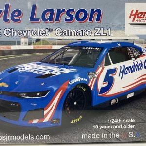 Kyle Larson #5 2022 Hendrickcars.com Chevrolet Camaro ZL1 Salvino Model Car Kit